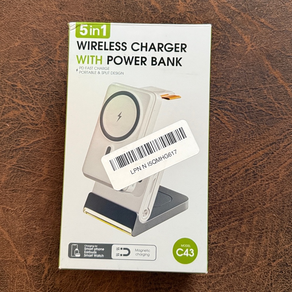 5 in 1 Wireless Charger with PowerBank Charging Station for iPhones
